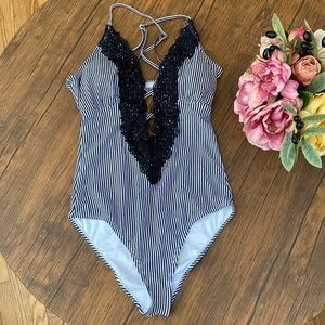 Women’s bathing suit